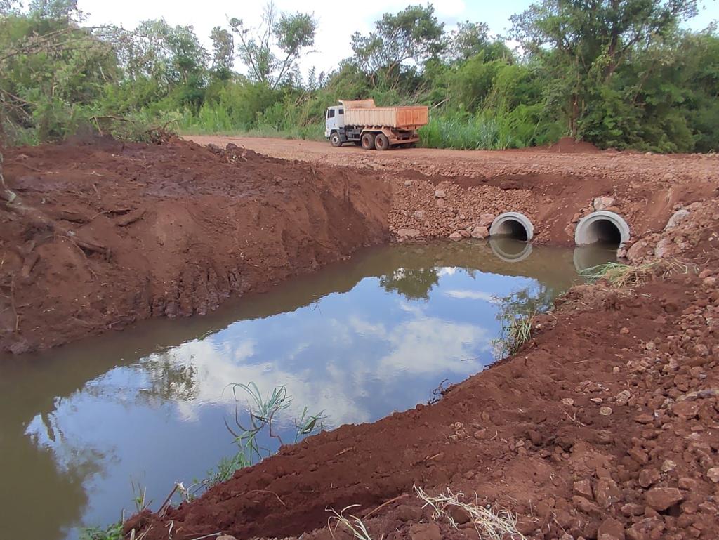 Prefeitura De Japur Conclui Readequa o Na Estrada Bordin Tribuna De 