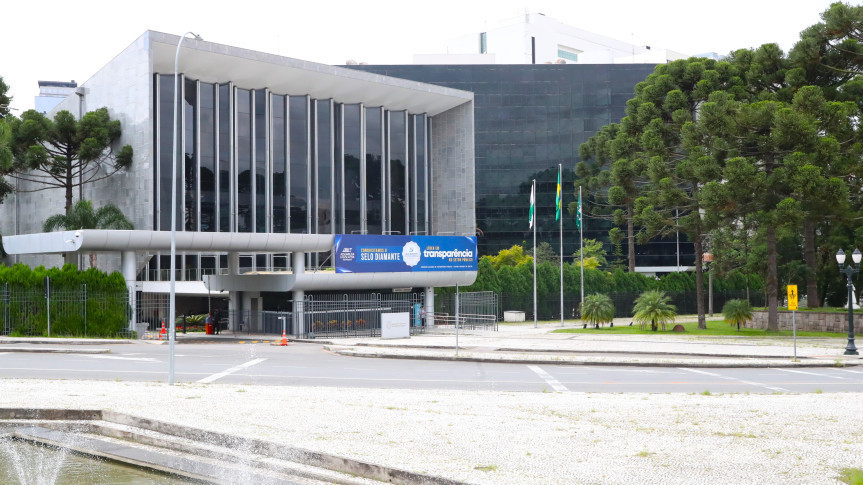 Assembleia Legislativa encerra atividades de 2025 com homenagens e ...